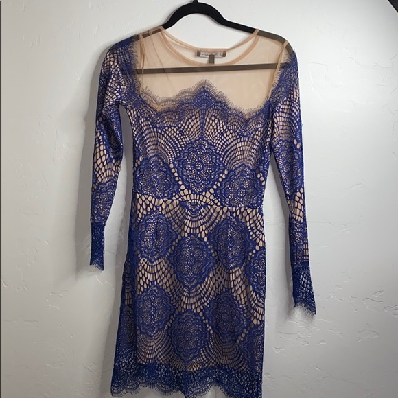 Lacey bodycon dress but on the looser side! - Picture 2 of 5